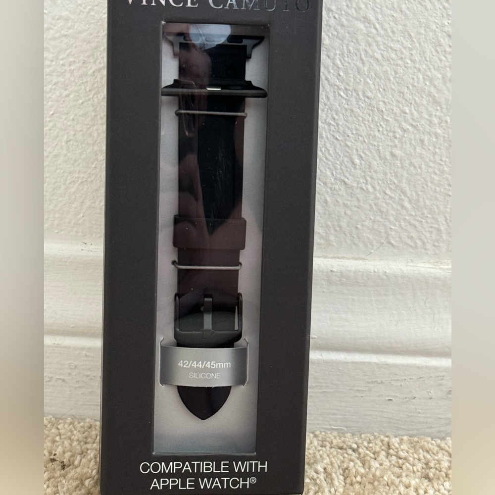 NIB Vince Camuto Black Silicone Apple Watch Band
